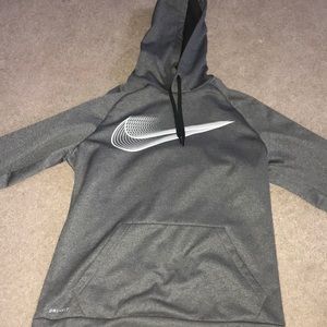 nike dry fit sweatshirt